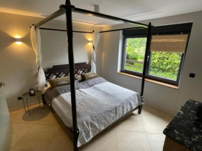 Wellness Suite für 2 Personen mit Sauna und Billardtisch